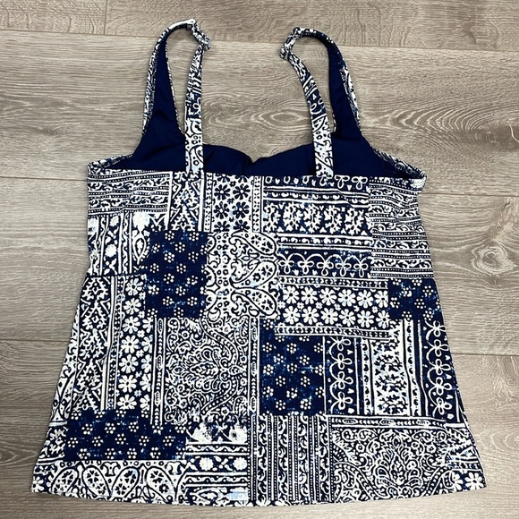 Lands’ End D-Cup Square Neck Underwire Tankini Swimsuit Top 14 D - Picture 8 of 14